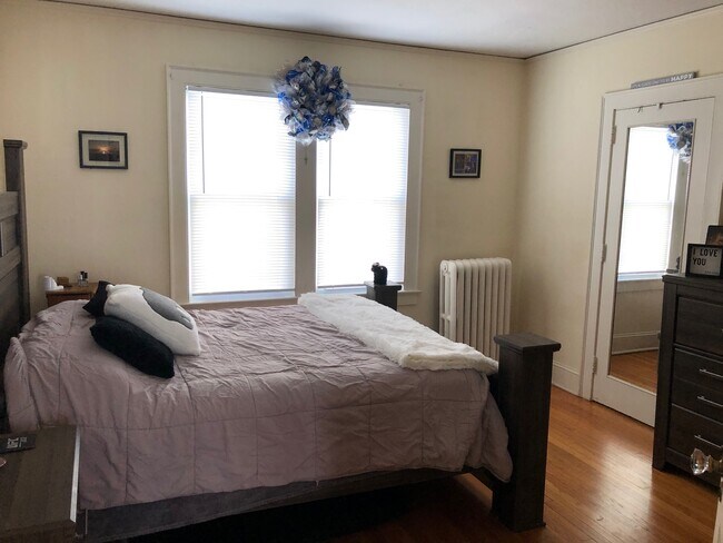 Bedroom 1 - 1416 Boulevard