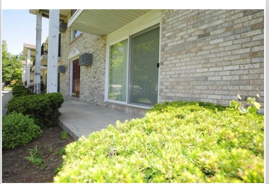 Building Photo - Meadowlawn Apartments