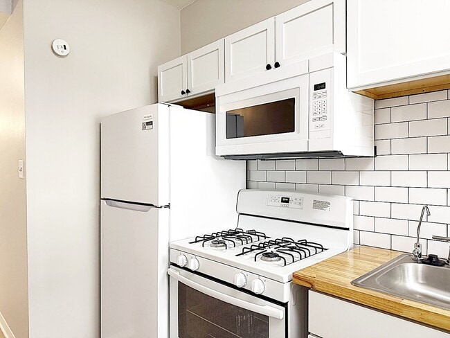 Foto del edificio - 902 W Margate Terrace