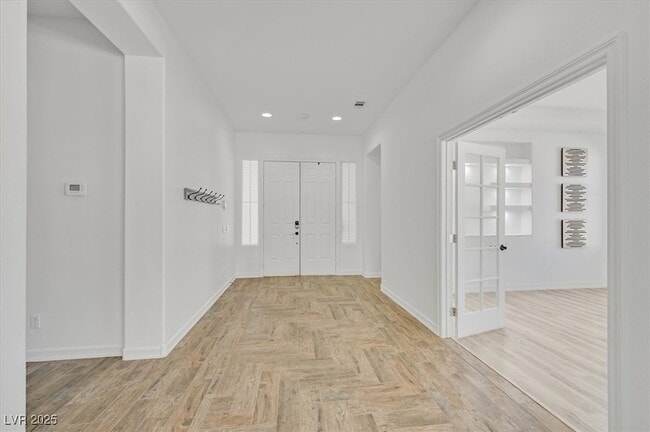Building Photo - 7221 Sandy Plains Ave