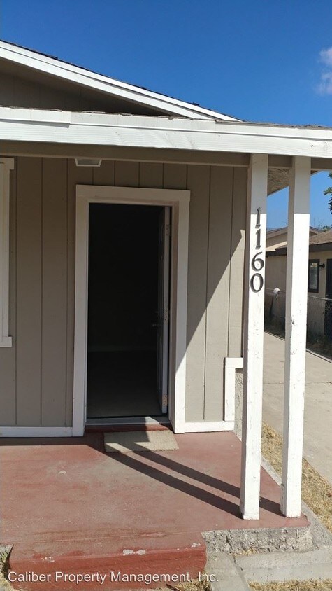 Foto principal - 1160 Vine St W