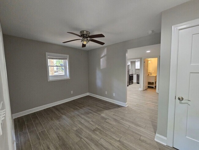 Building Photo - Studio with 1 bath in duplex