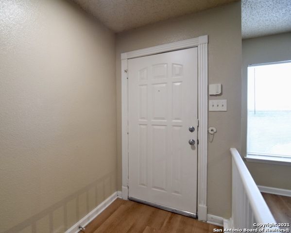 Foto del edificio - 14302 BROMLEY PL