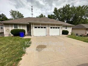 Building Photo - 8201 Woodson Dr
