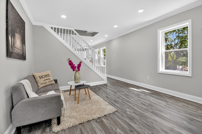 Foto del edificio - 4212 Byers St