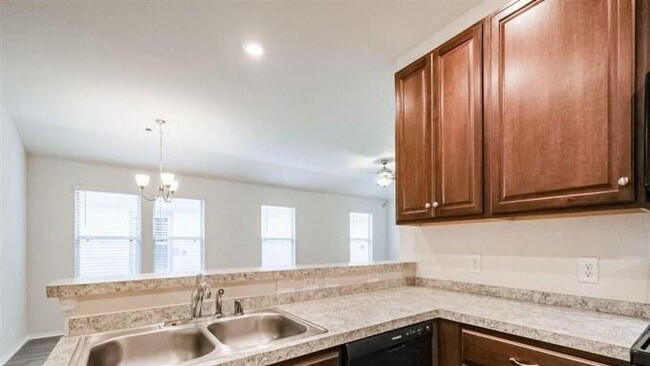 Foto del edificio - 3 bedroom in Conroe TX 77302