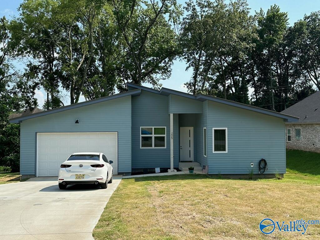 Primary Photo - 205 Stella Dr