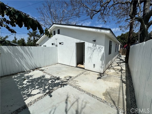 Building Photo - 922 E Lanzit Ave