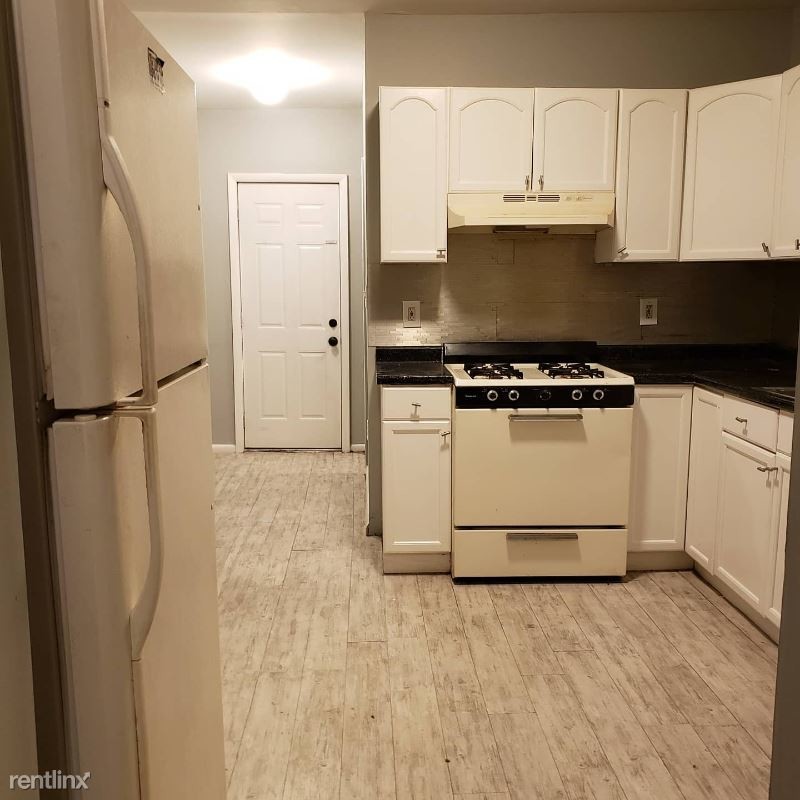 Foto principal - 1112 Chandler Ave