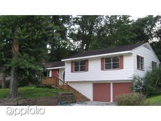 Primary Photo - 105 Crestwood Dr