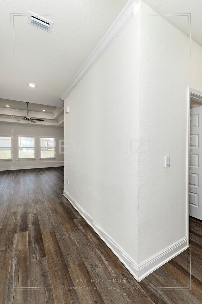 Foto del edificio - Move-in Ready 4 Bed 2 Bath Daphne Home in Jubilee Farms