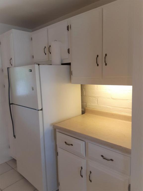 Building Photo - 467 S Paseo Madera D