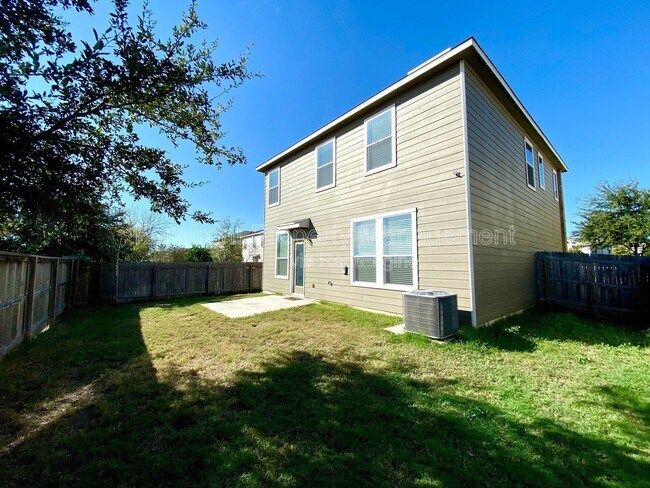 Foto del edificio - 9803 Boxer Creek
