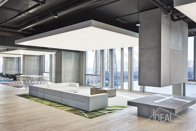 Foto del edificio - 334 Kent Ave
