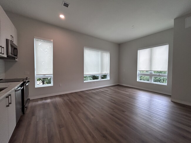 Foto del edificio - 807 Washington St