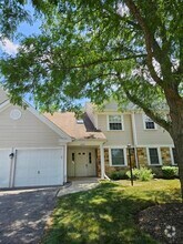 Building Photo - 2882 Meadow Ln