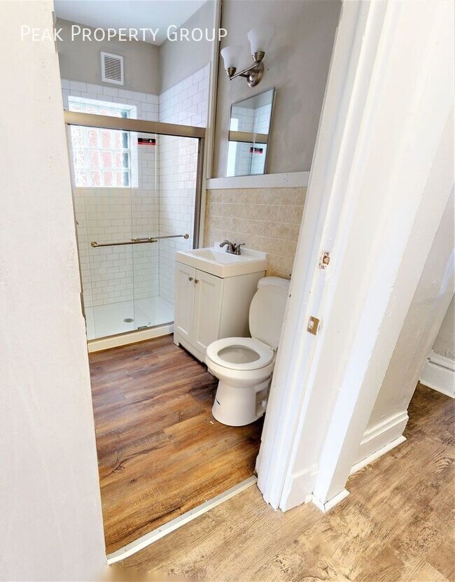 Foto del edificio - 2357 1/2 N. High Street-