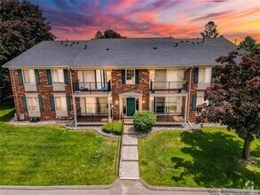Building Photo - 34763 Maple Ln Dr
