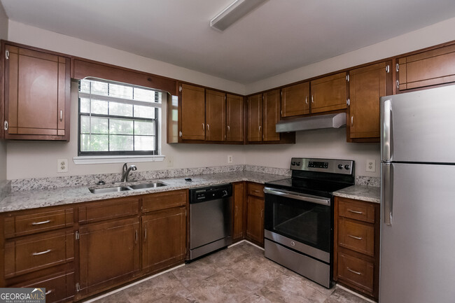 Building Photo - 3201 Plymouth Rock Dr