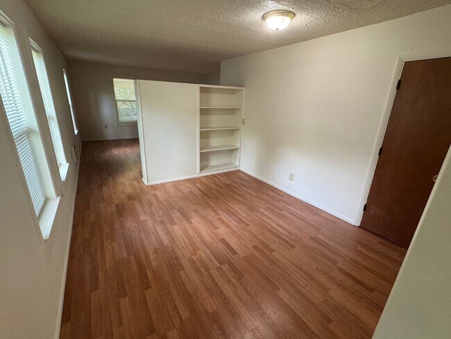 Foto del edificio - Studio Apartment in Downtown Eugene