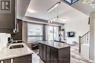 Building Photo - 32 Fieldway Rd