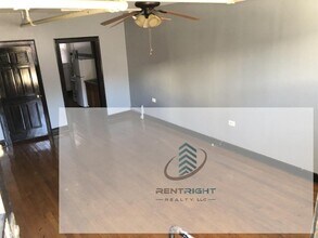 Building Photo - 4645 N Elston Ave