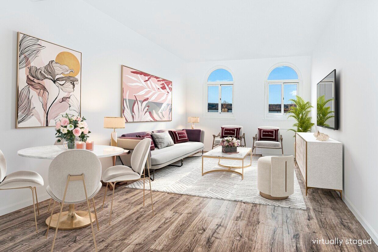Primary Photo - Luxury Riverdale Rental
