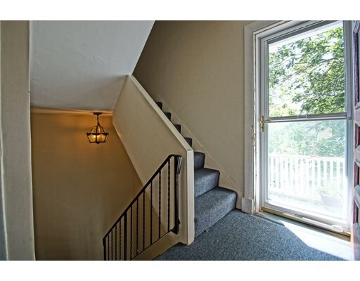 Building Photo - 49 St James Ave