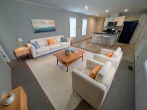 Building Photo - 15868 Marentette Dr