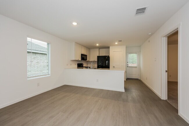 Foto del edificio - 120 Arbor Hls Rd