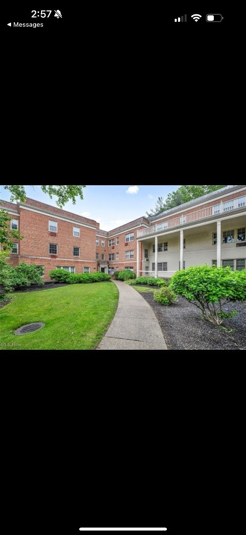Building Photo - 15825 Van Aken Blvd