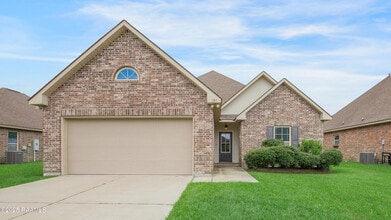 Building Photo - 132 Timber Edge Dr