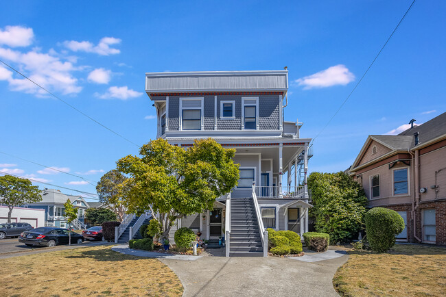 Building Photo - 501 Santa Clara Ave