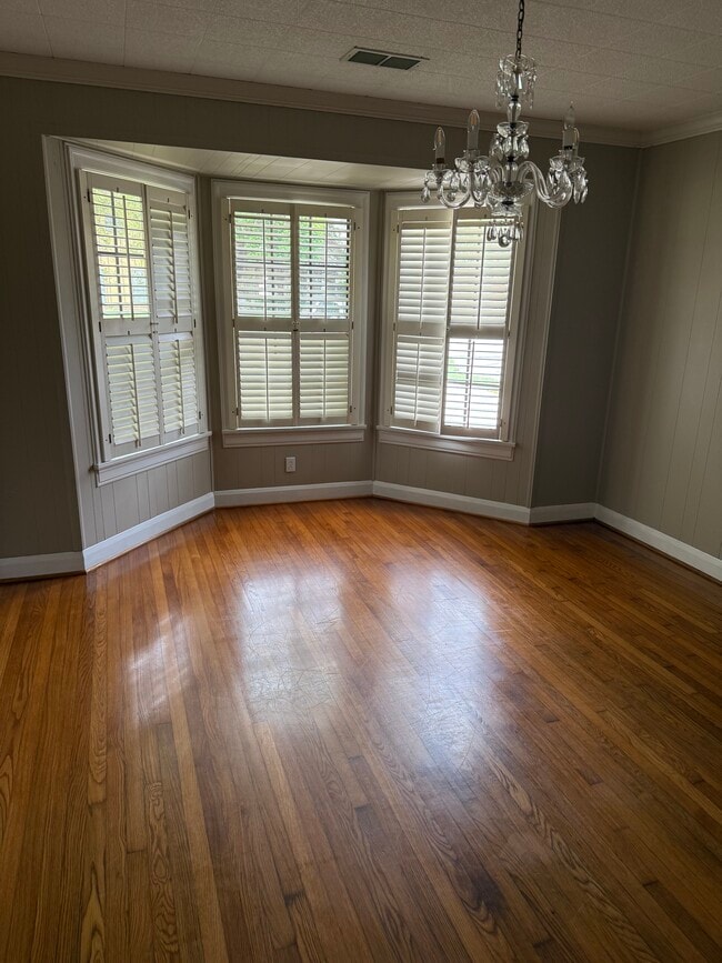 Foto del edificio - 940 Central Dr