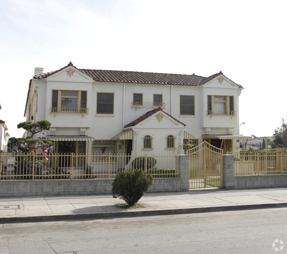 Building Photo - 314-318 N Rampart Blvd