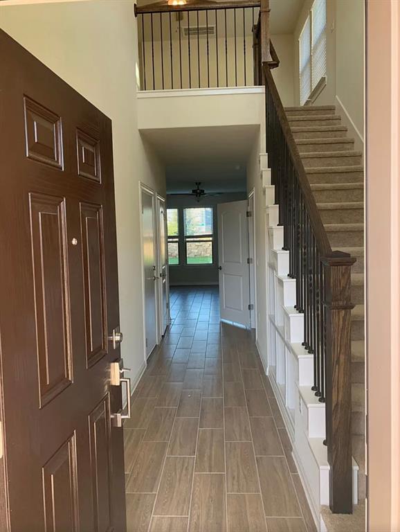 Building Photo - 13902 Osmarea Dr