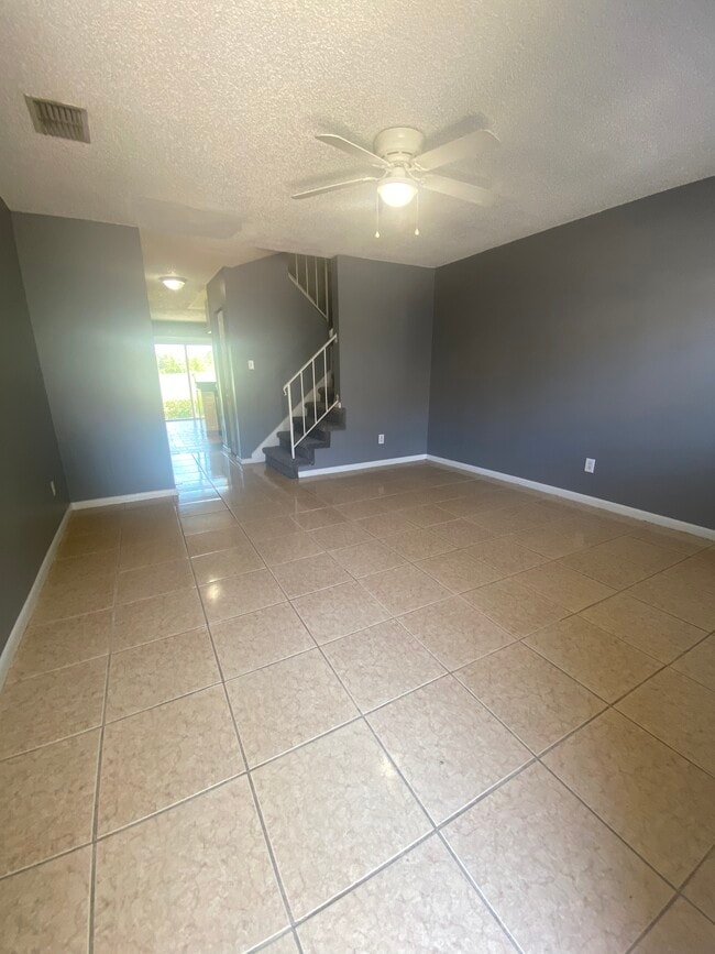 Building Photo - 11303 Grandville Dr