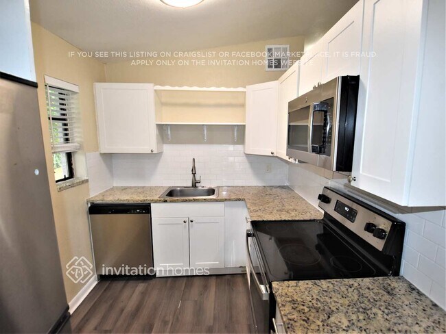Foto del edificio - 1633 NW 15th Pl