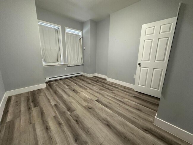 Photo - 139 School St House