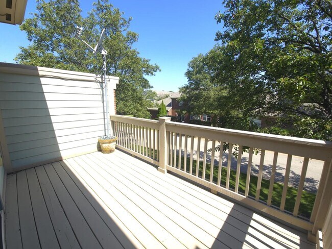 Foto del edificio - East End Townhouse! Now Available!