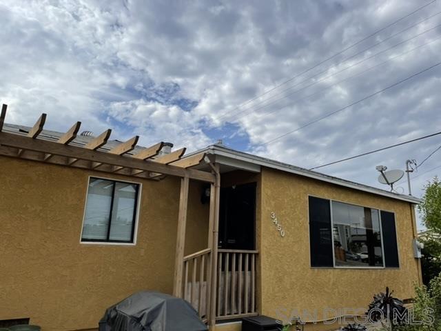 Foto principal - 3450 42nd St