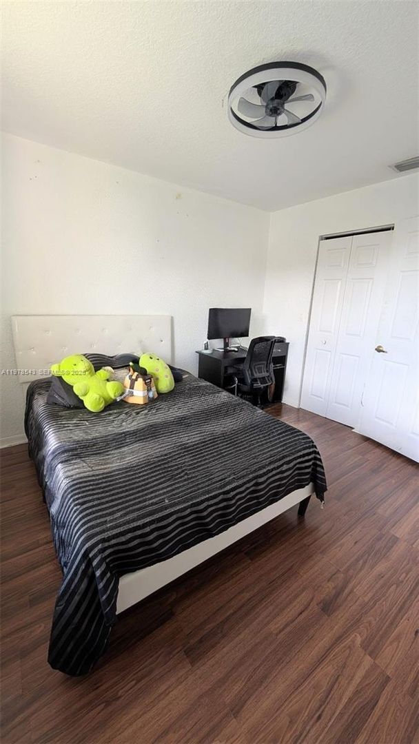 Foto del edificio - 3930 NW 91st Terrace