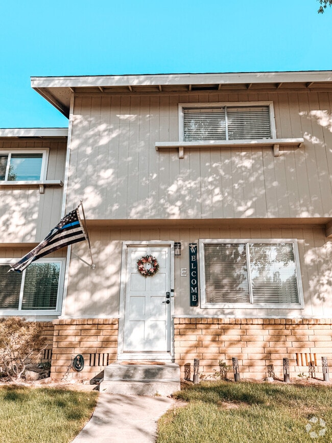 Building Photo - 1363 Waterloo Ln