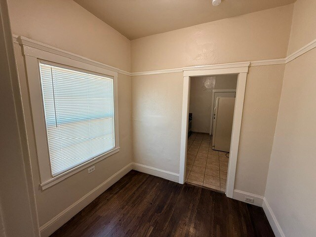 Foto del edificio - 5949 E 16th St