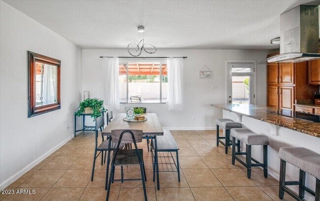 Building Photo - 8507 E Mariposa Dr
