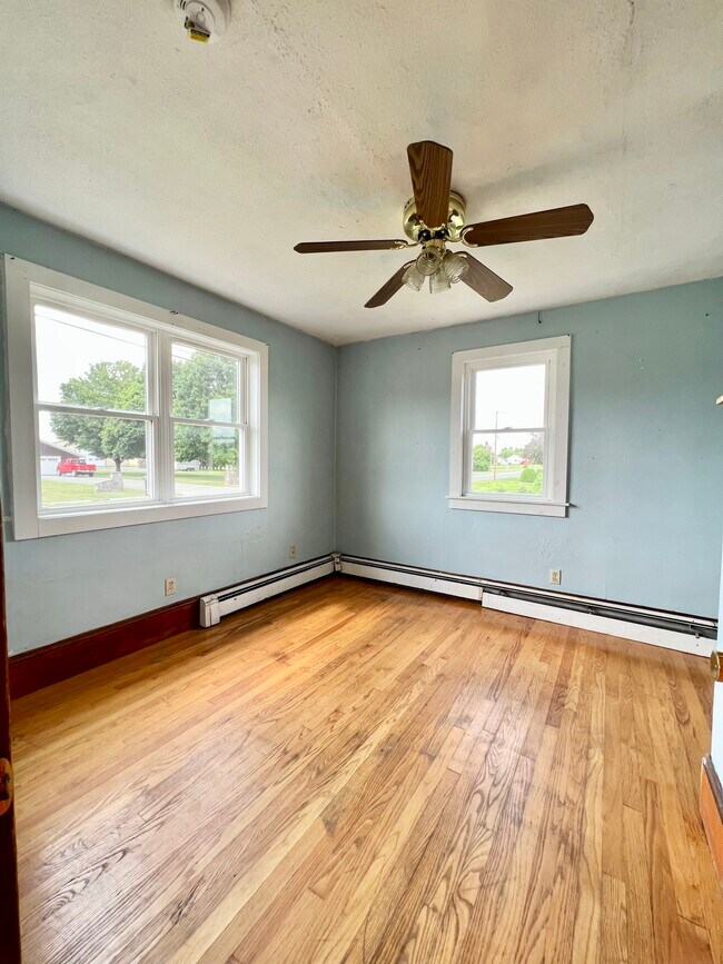 38 East St, Hadley, MA 01035 House Rental in Hadley, MA