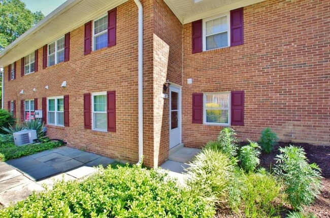 Photo - 8612 Walutes Cir Apartment