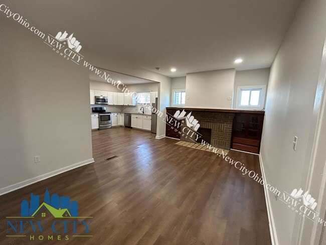 Foto del edificio - 1390-1392 Sullivant Ave, Columbus OH 43223