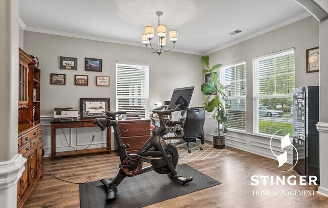 Building Photo - 100 Sago Palm Dr