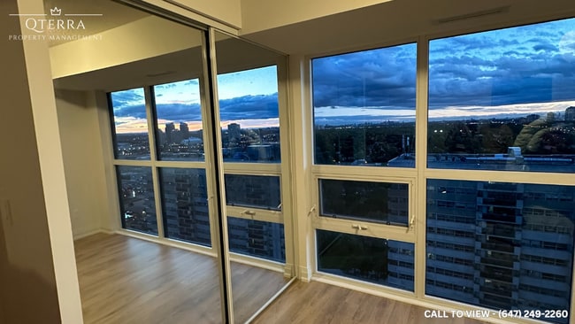 Photo du bâtiment - 20 Meadowglen Pl